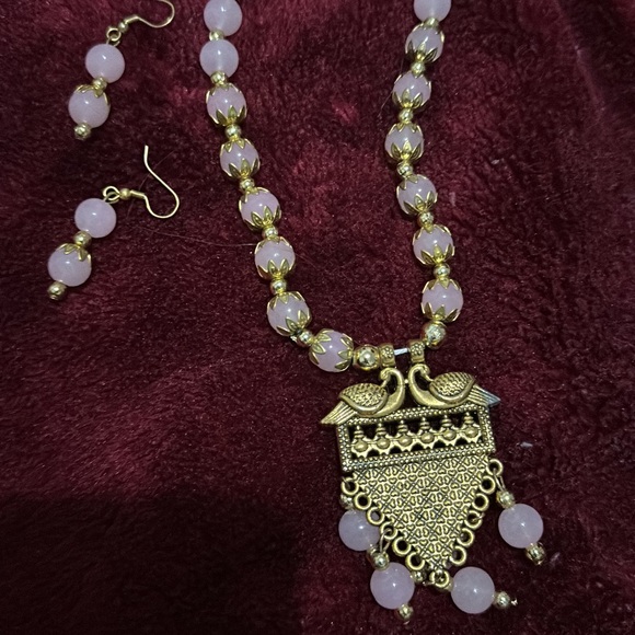 Jewelry - Picture 4 of 16